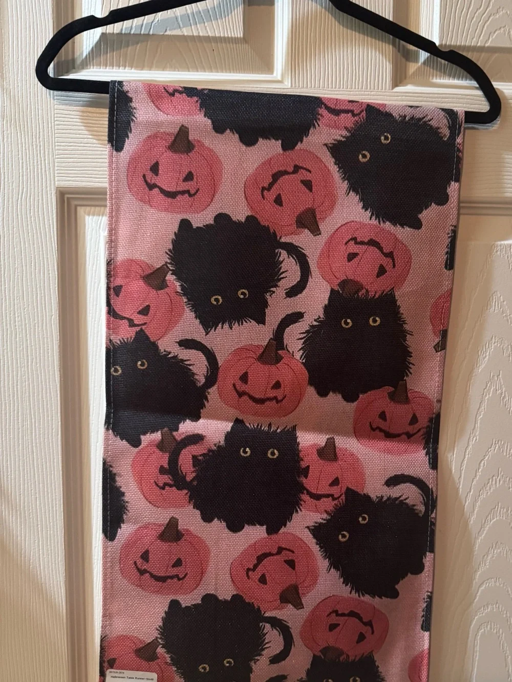 NWT Pink and Black Halloween Cat & Pumpkin Table Runner, 13x48